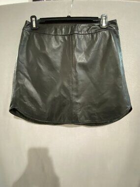 BB Dakota 100% Leather Black Mini Skirt Size 2 Genuine Leather Zip Back